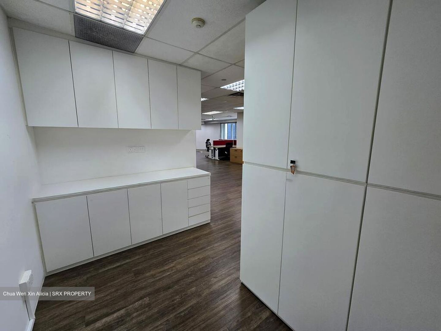 Keck Seng Tower (D1), Office #521832101